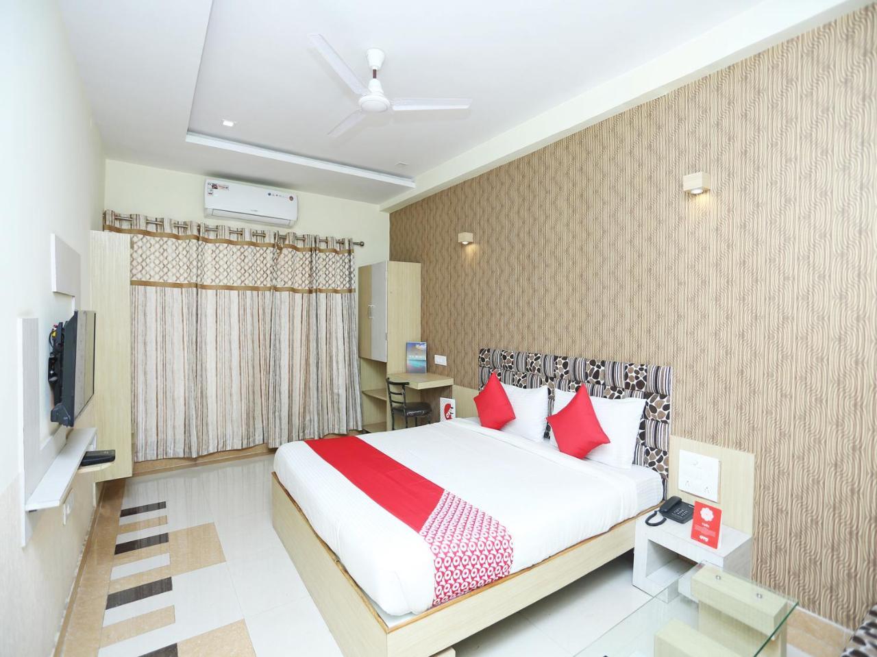Oyo 16472 Hotel Shree Balram International Raipur  Exterior photo